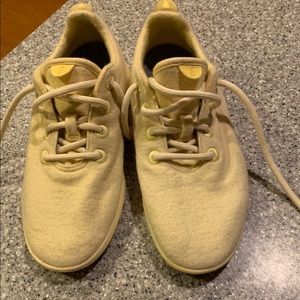 Allbirds yellow wool runner